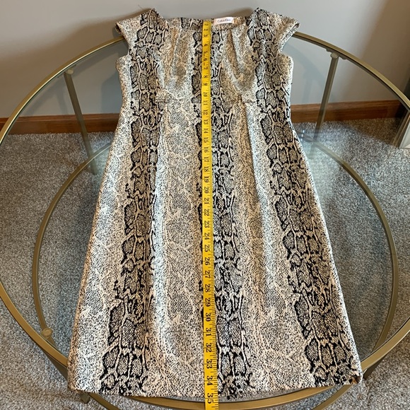 Calvin Klein Cap Sleeve Snakeskin Dress - Picture 10 of 16